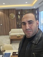 Une photo d’un participant qui veut faire connaissance et se marier